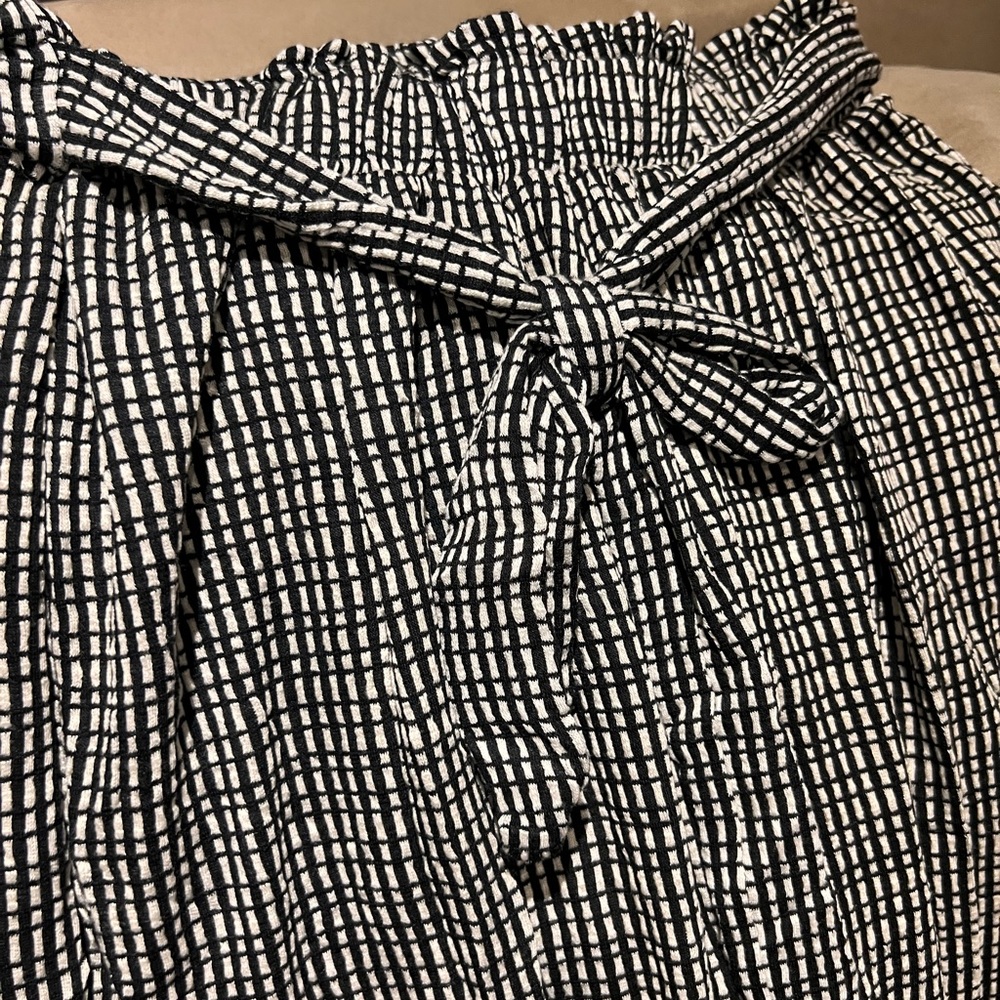 Black and White patterned trouser